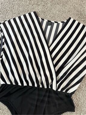 SHEIN Black & White Striped Bodysuit – Size M